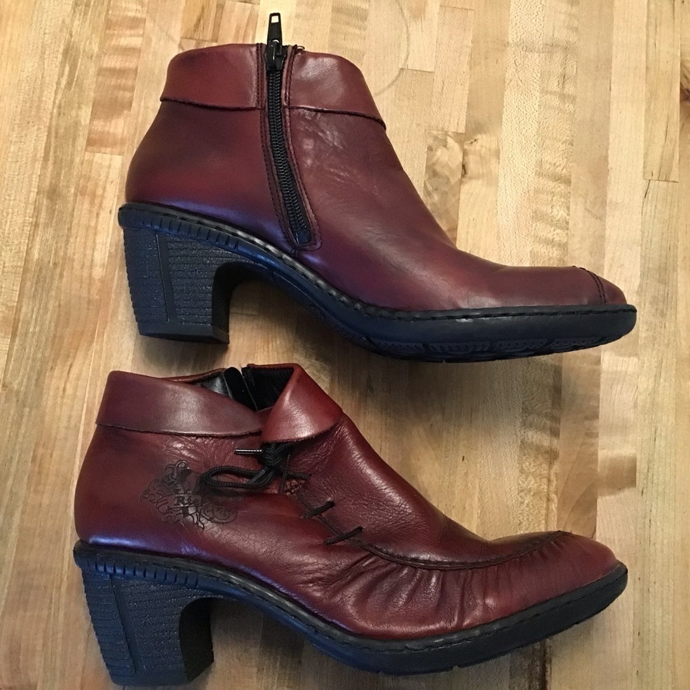 Rieker western style booties with side zippers and faux lacing 2”heels 38/7- 7.5 - Picture 9 of 11